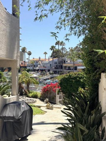 4603 Cove Drive A, Carlsbad, CA 92008