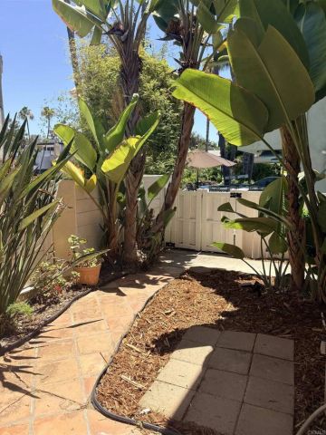 4603 Cove Drive A, Carlsbad, CA 92008