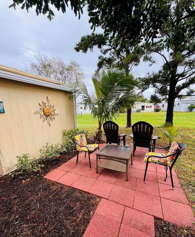 17 Nuevo Leon Rd Road, Port St Lucie, FL 34952