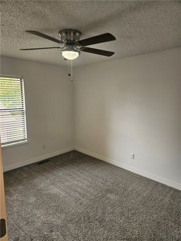 1301 E Central Avenue C-4, Bentonville, AR 72712