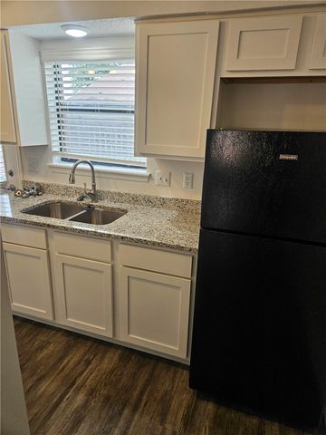 1301 E Central Avenue C-4, Bentonville, AR 72712