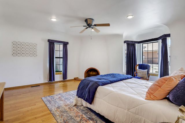 10128 GUADALUPE Trail NW, Albuquerque, NM 87114