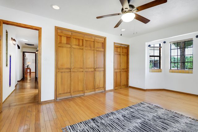 10128 GUADALUPE Trail NW, Albuquerque, NM 87114