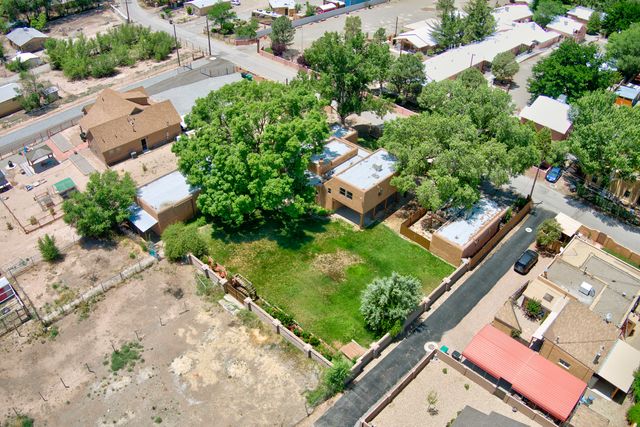 10128 GUADALUPE Trail NW, Albuquerque, NM 87114