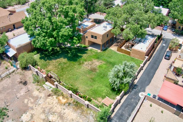 10128 GUADALUPE Trail NW, Albuquerque, NM 87114