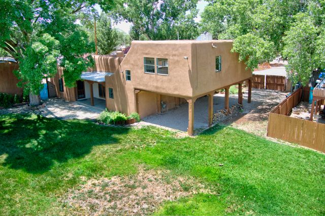 10128 GUADALUPE Trail NW, Albuquerque, NM 87114