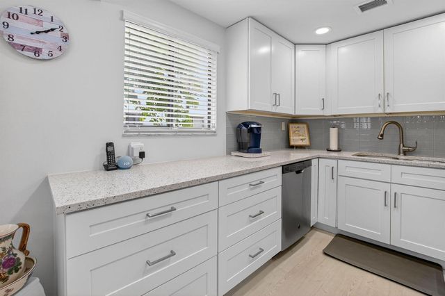 15054 Ashland Way 82, Delray Beach, FL 33484