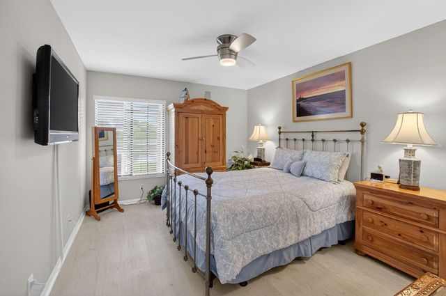 15054 Ashland Way 82, Delray Beach, FL 33484