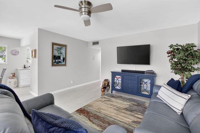 15054 Ashland Way 82, Delray Beach, FL 33484
