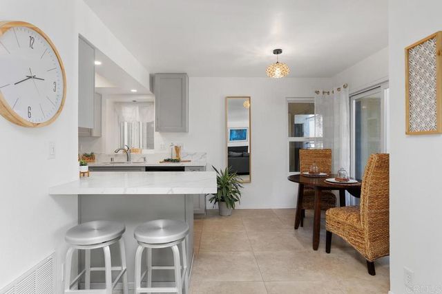 1112 S Pacific Street B, Oceanside, CA 92054