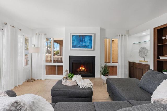 1112 S Pacific Street B, Oceanside, CA 92054