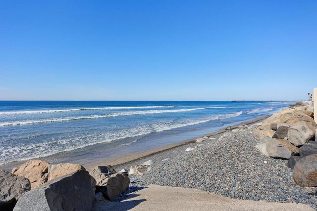 1112 S Pacific Street B, Oceanside, CA 92054