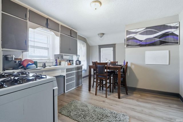 915 Dearborn Street, Fort Wayne, IN 46805