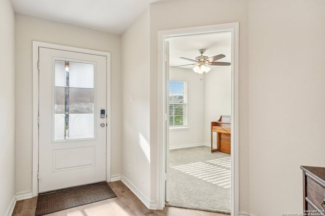 1733 Rocky Rise, San Antonio, TX 78245