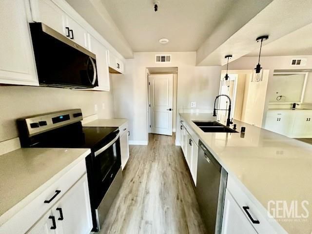 700 New Stine Road 14, Bakersfield, CA 93309