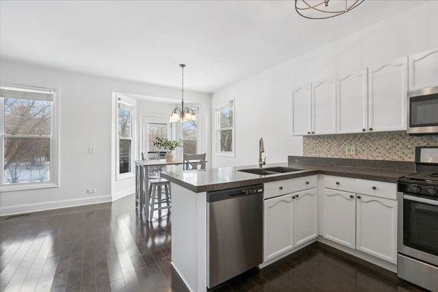 1375 Heron Drive, Antioch, IL 60002