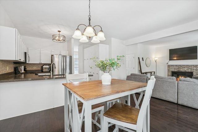 1375 Heron Drive, Antioch, IL 60002