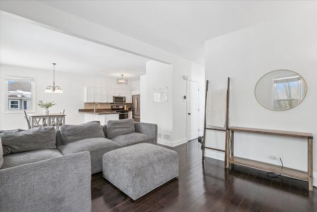 1375 Heron Drive, Antioch, IL 60002