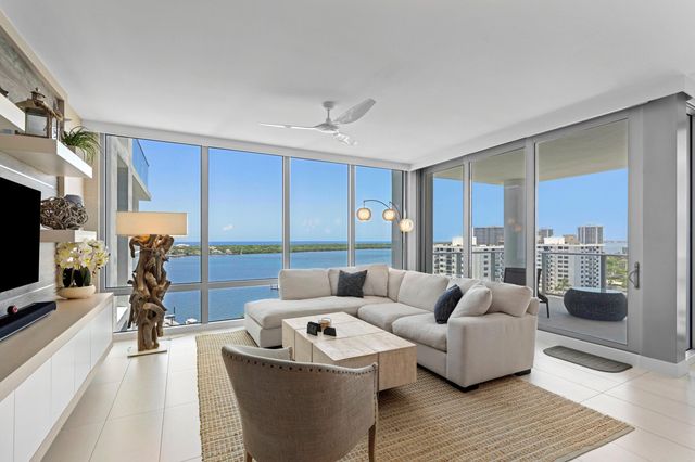 2 WATER CLUB Way 1204, North Palm Beach, FL 33408