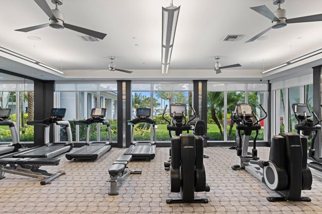2 WATER CLUB Way 1204, North Palm Beach, FL 33408