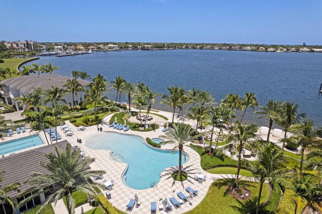 2 WATER CLUB Way 1204, North Palm Beach, FL 33408