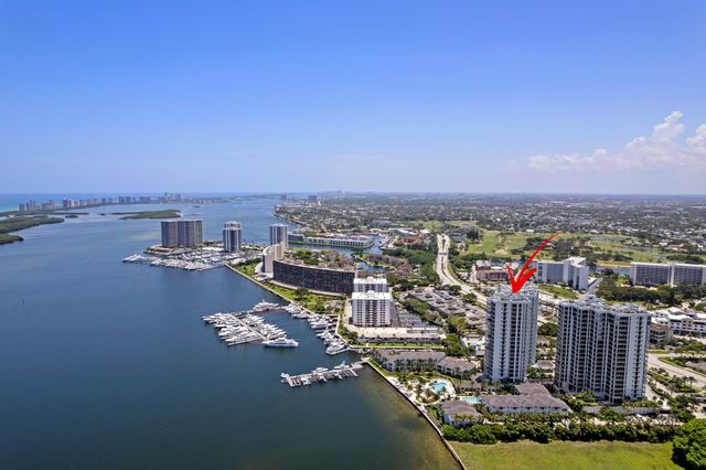 2 WATER CLUB Way 1204, North Palm Beach, FL 33408