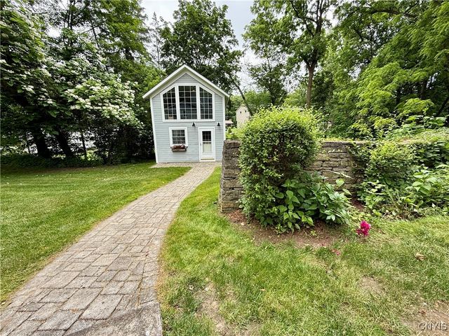 310 Manlius Street N, Manlius, NY 13066