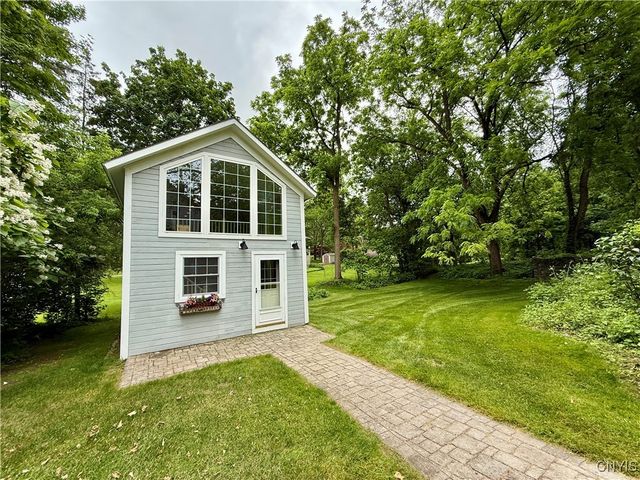 310 Manlius Street N, Manlius, NY 13066