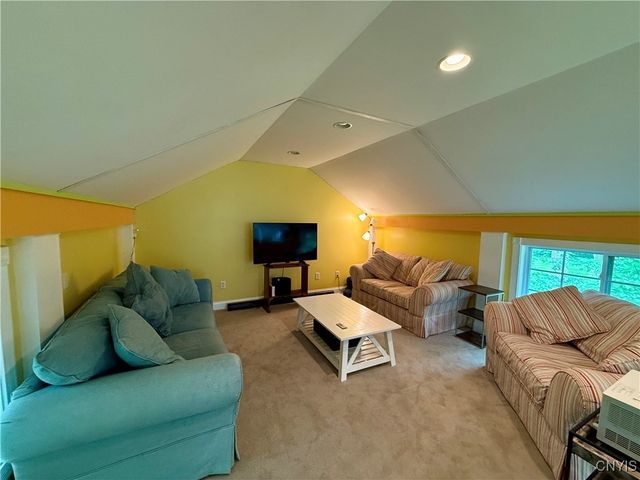 310 Manlius Street N, Manlius, NY 13066