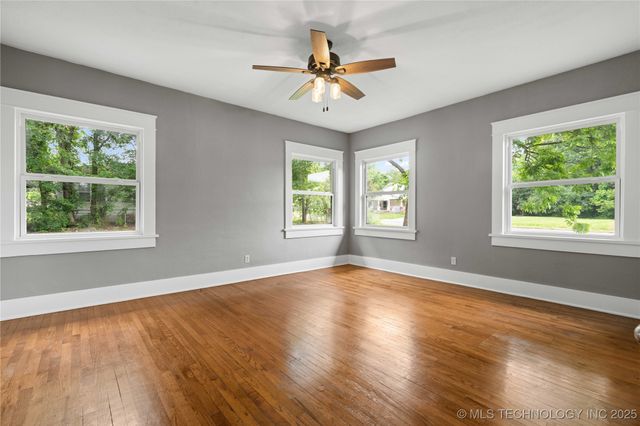 575 N 7th Street, Muskogee, OK 74401