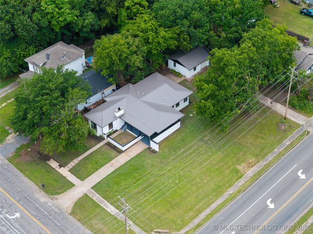 575 N 7th Street, Muskogee, OK 74401