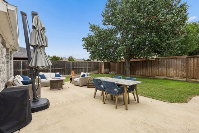 5809 Southmoor Lane, The Colony, TX 75056