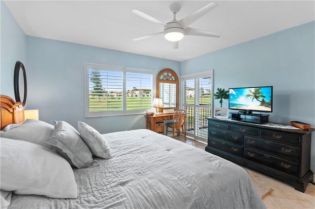 29 High Point CIR E 106, Naples, FL 34103