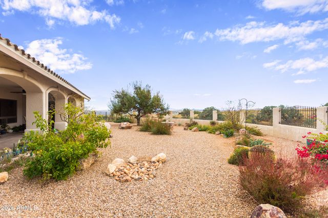 6152 E Lippizan Way, Hereford, AZ 85615