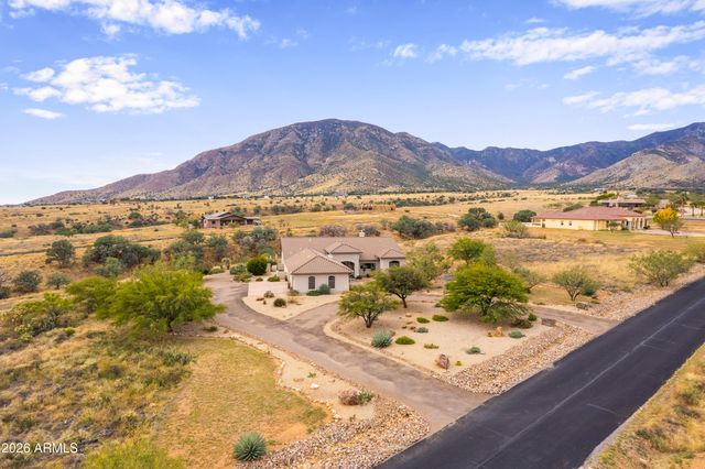 6152 E Lippizan Way, Hereford, AZ 85615