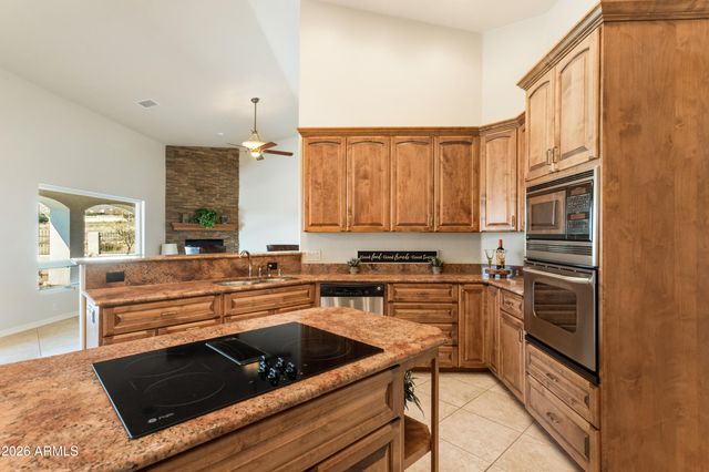 6152 E Lippizan Way, Hereford, AZ 85615