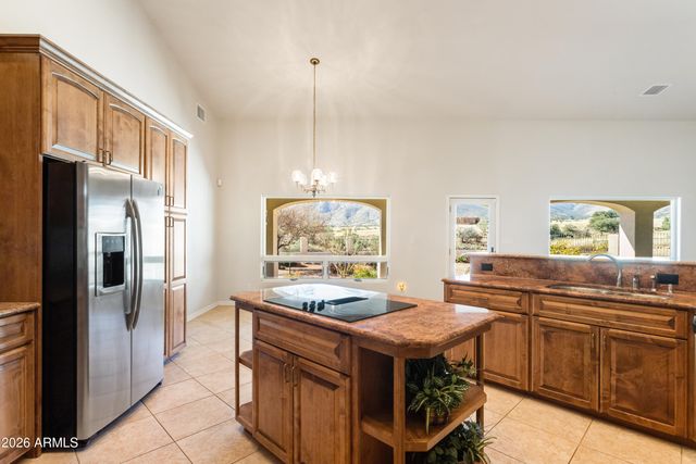 6152 E Lippizan Way, Hereford, AZ 85615