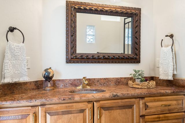 6152 E Lippizan Way, Hereford, AZ 85615