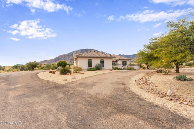 6152 E Lippizan Way, Hereford, AZ 85615