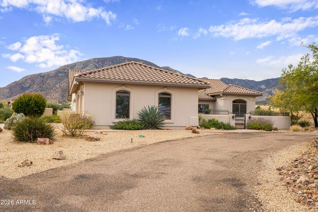 6152 E Lippizan Way, Hereford, AZ 85615