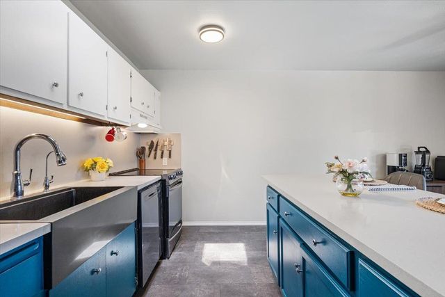4743 River College Dr, Sacramento, CA 95841