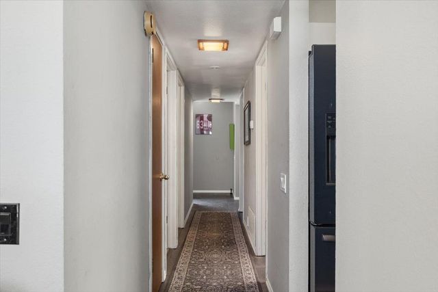 4743 River College Dr, Sacramento, CA 95841