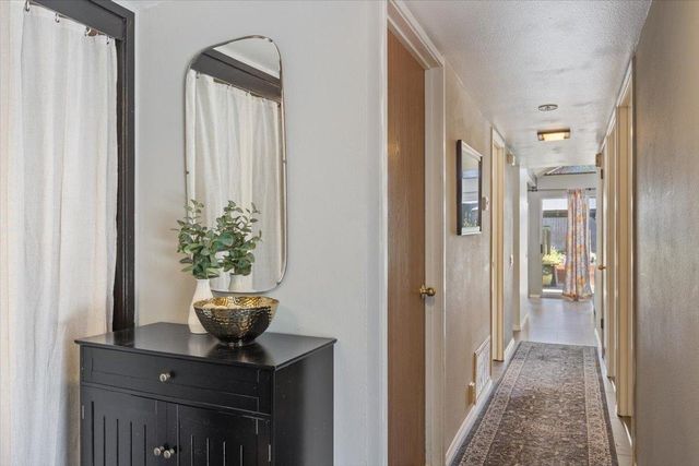 4743 River College Dr, Sacramento, CA 95841