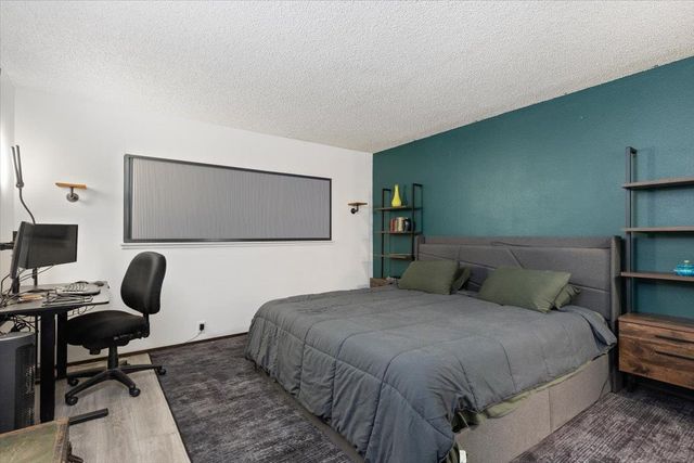4743 River College Dr, Sacramento, CA 95841
