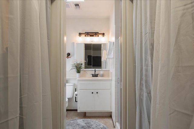 4743 River College Dr, Sacramento, CA 95841