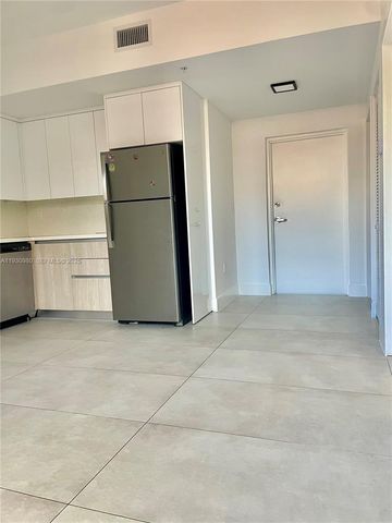 1547 NW 2nd St 105, Miami, FL 33125