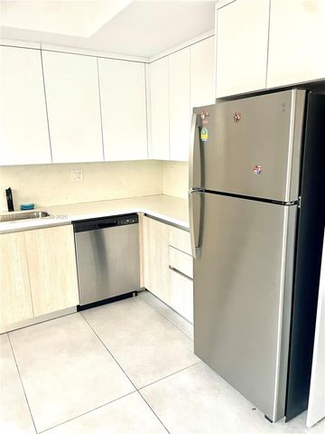 1547 NW 2nd St 105, Miami, FL 33125