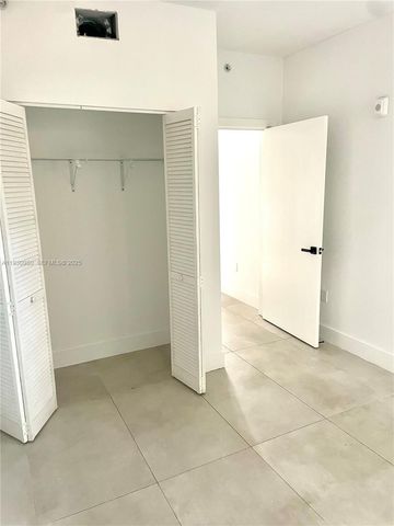 1547 NW 2nd St 105, Miami, FL 33125