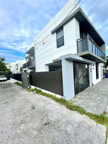 1547 NW 2nd St 105, Miami, FL 33125
