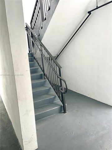 1547 NW 2nd St 105, Miami, FL 33125